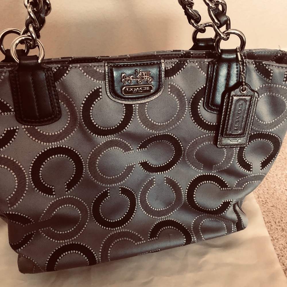 Coach Signature shoulder bag